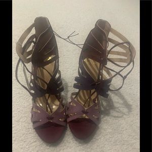 NWT size 8 shoes